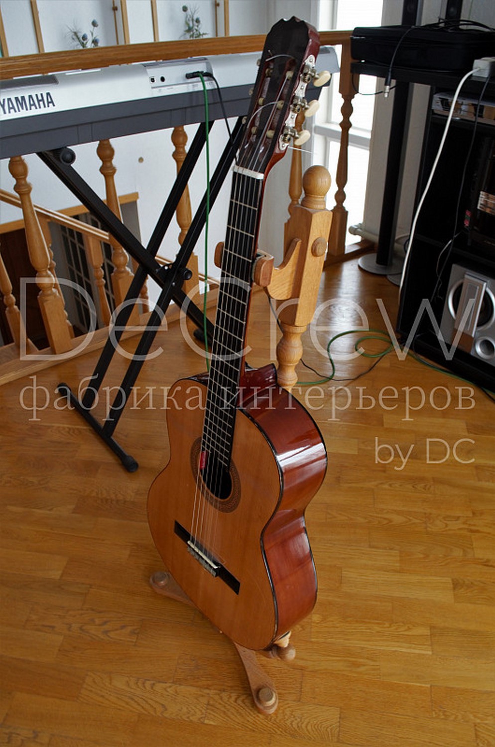 Изображение: Подставка под гитару