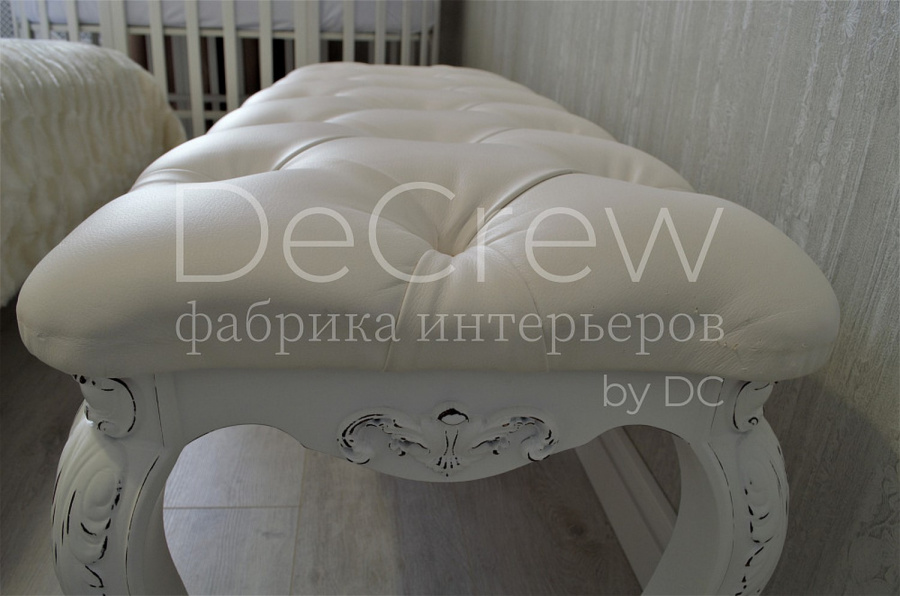 Изображение: Банкетка с каретной стяжкой