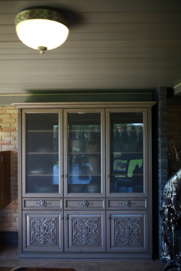 Изображение: Шкаф витрина для посуды 2